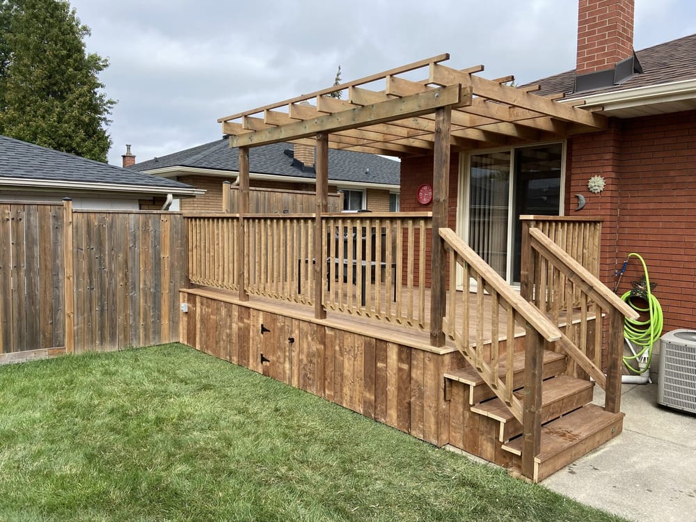 Cedar deck with pergola